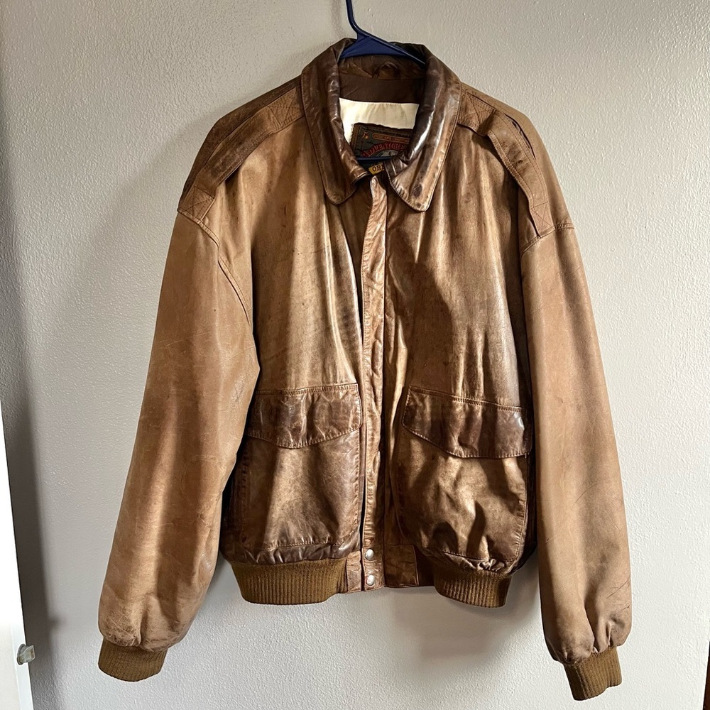 [Wilson’s Leather Adventure Bound] 1980s Vintage Leather Bomber Jacket-Large